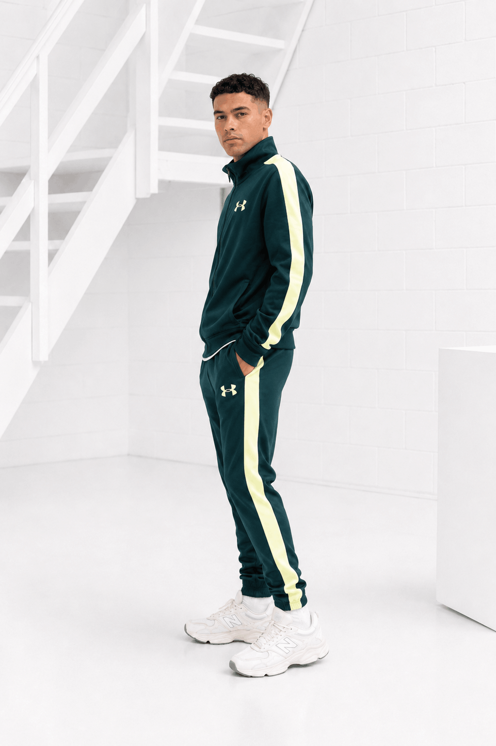 Under Armour Rival Knit Trainingspak Kids Donkergroen - Maat 152 - Kleur: DonkergroenGroen | Soccerfanshop