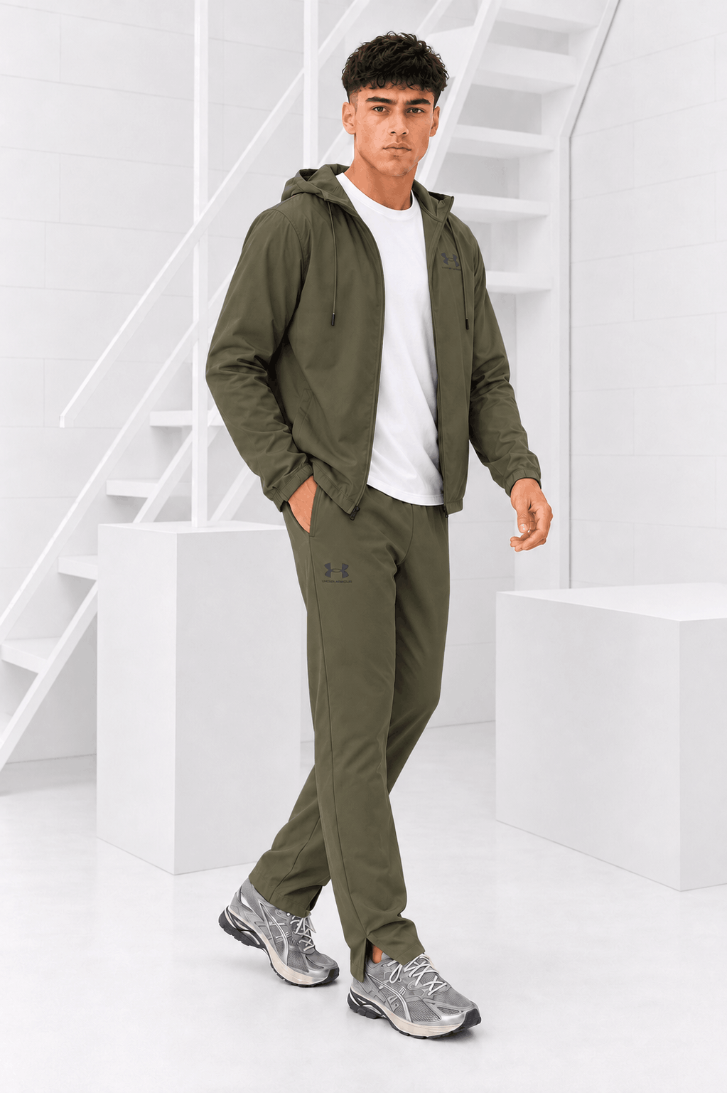 Under Armour Rival Woven Windbreaker Trainingspak Heren Donkergroen - Maat L - Kleur: Donkergroen | Soccerfanshop