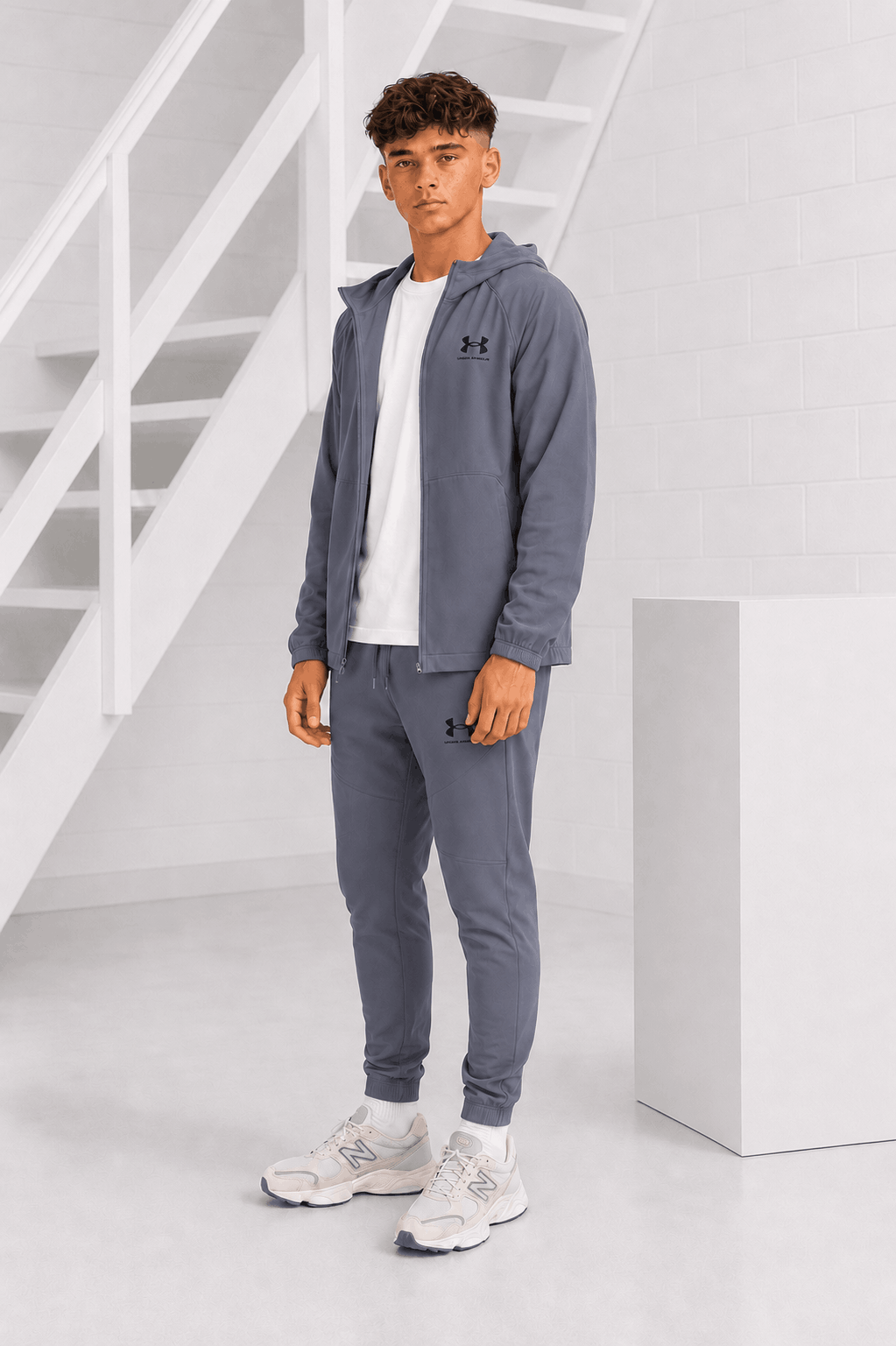 Under Armour Vibe Woven Trainingspak Kids Grijs - Maat 152 - Kleur: Grijs | Soccerfanshop