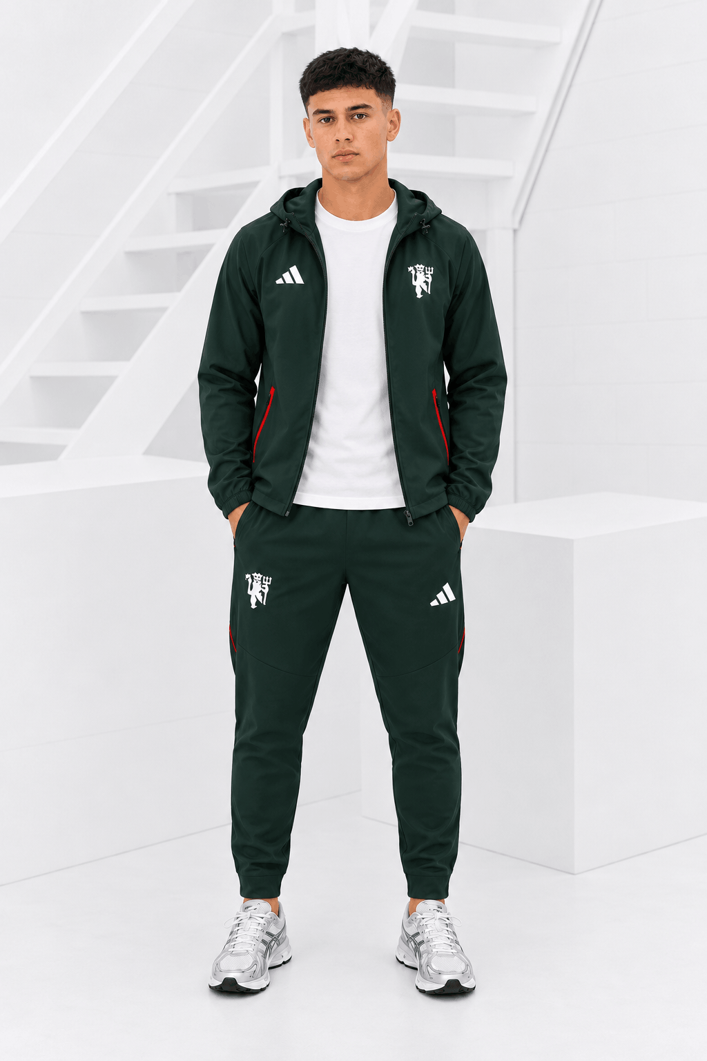 Manchester United Tiro Tech Trainingspak Heren Donkergroen - Maat S - Kleur: Donkergroen | Soccerfanshop