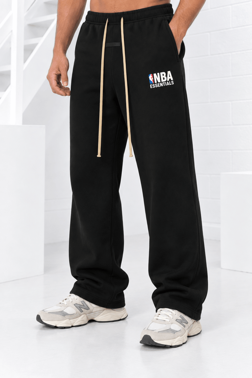 Fear Of God Essentials X NBA Relaxed Sweatpants Heren Zwart - Maat L - Kleur: Zwart | Soccerfanshop