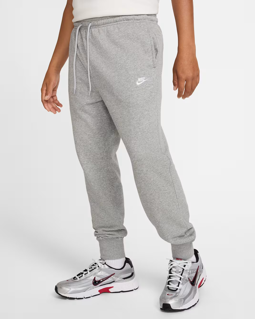 Nike Club French Terry Joggers Heren Lichtgrijs - Maat XL - Kleur: Lichtgrijs | Soccerfanshop